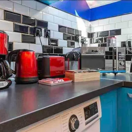 Avengers, 5 Min Des Parcs Apartament *
